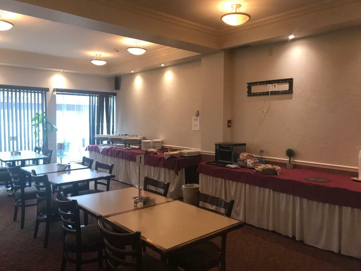 Royal Versailles 3* Montreal